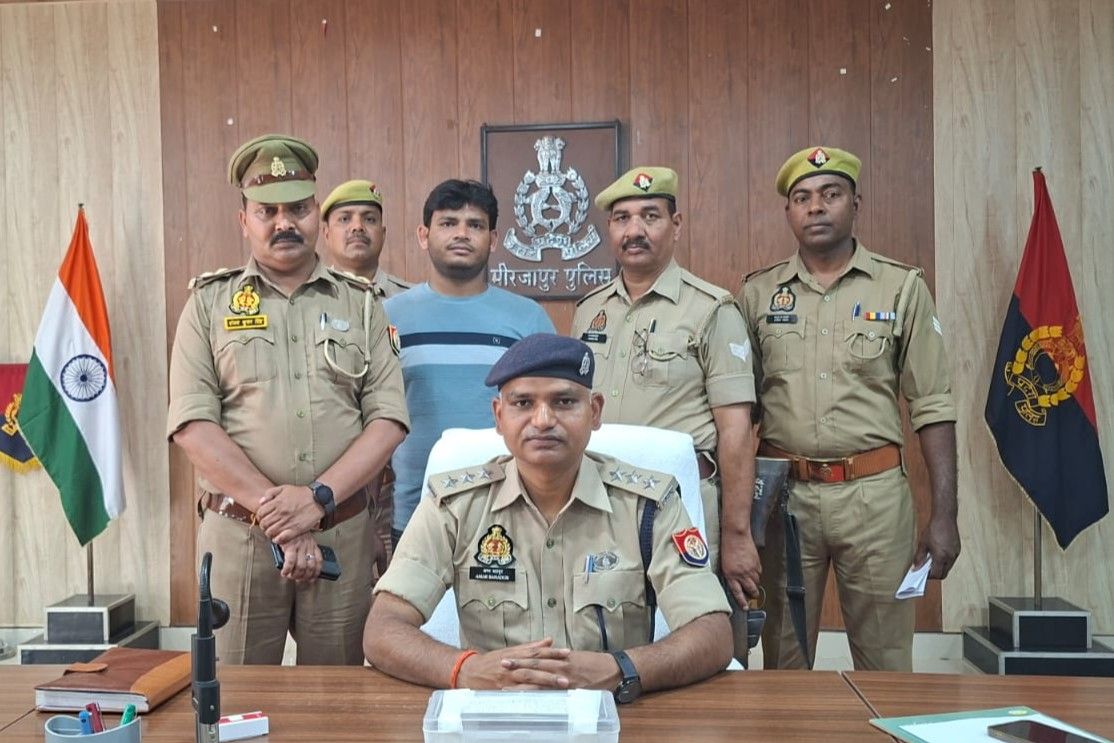 थाना जिगना व एसओजी सर्विलांस की संयुक्त पुलिस टीम द्वारा ₹ 25 हजार के ईनामिया अभियुक्त (शातिर गो-तस्कर) गिरफ्तार,