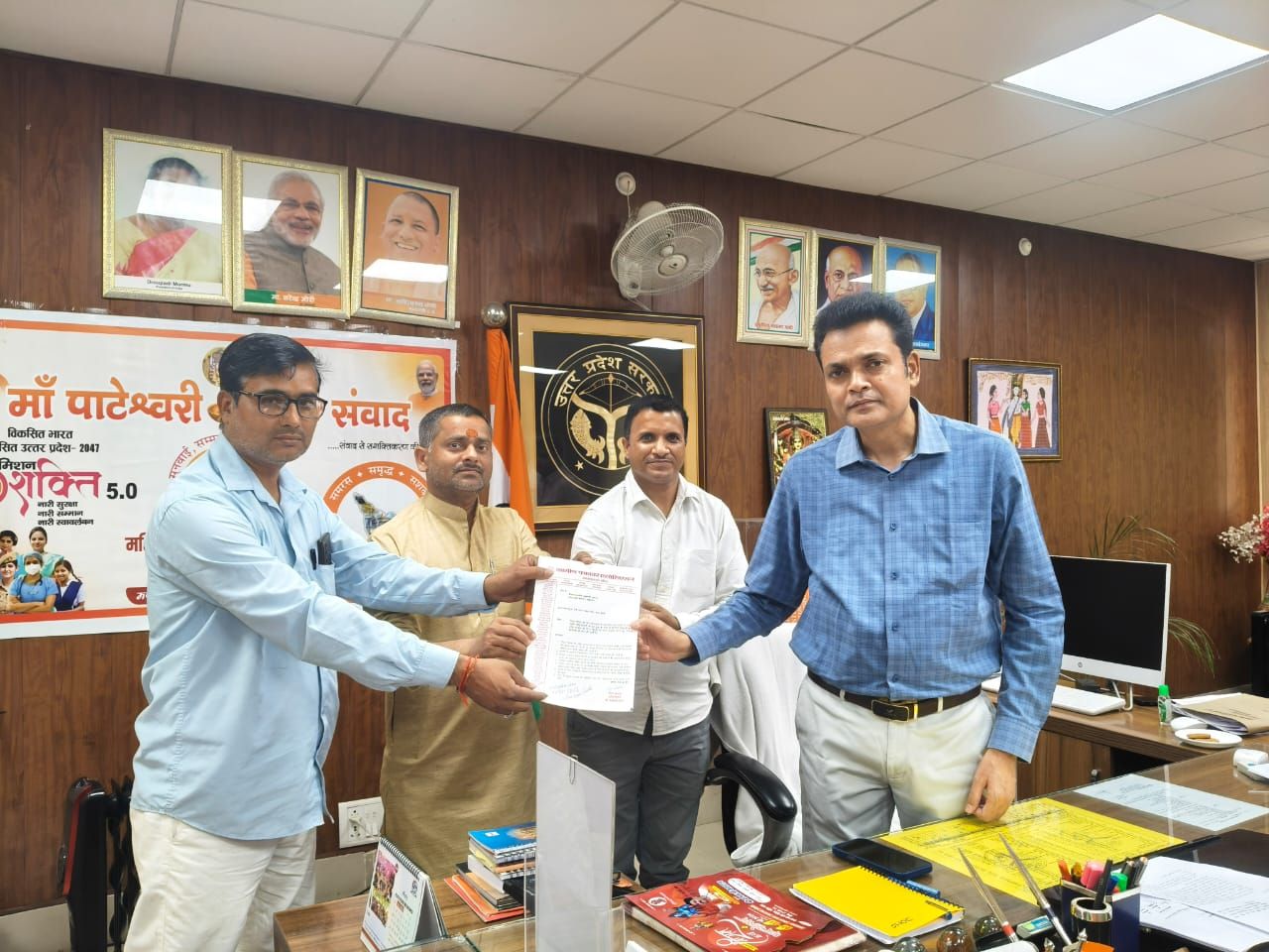 हाईटेंशन लाइन हादसे पर उबाल: पत्रकार की मौत से आक्रोशित ग्रामीण पत्रकार संघ ने सौंपा ज्ञापन