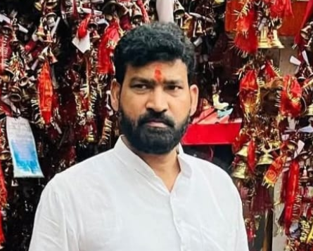 चुनावी रंजिश में जिला पंचायत सदस्य प्रतिनिधि पर फायरिंग, हालत गंभीर, लखनऊ रेफर