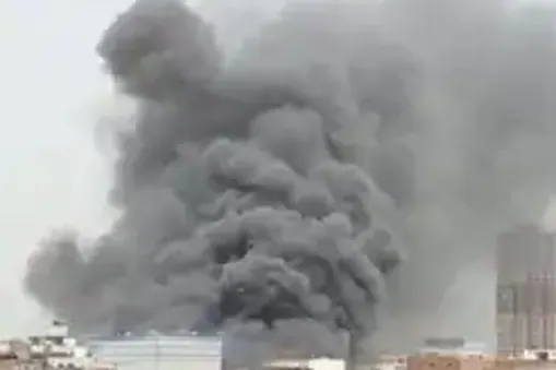 ब्रेकिंग न्यूज़ गाजियाबाद के पांडव नगर में फैक्ट्री एरिया में लगी आग