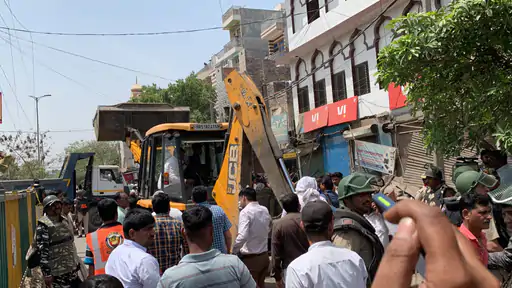 SC के आदेश के बावजूद कार्रवाई क्यों:कोर्ट को 3 घंटे में 2 बार दखल देना  पड़ा, एक्सपर्ट बोले- सुप्रीम कोर्ट सर्वोच्च, उसके ऑर्डर का सम्मान जरूरी