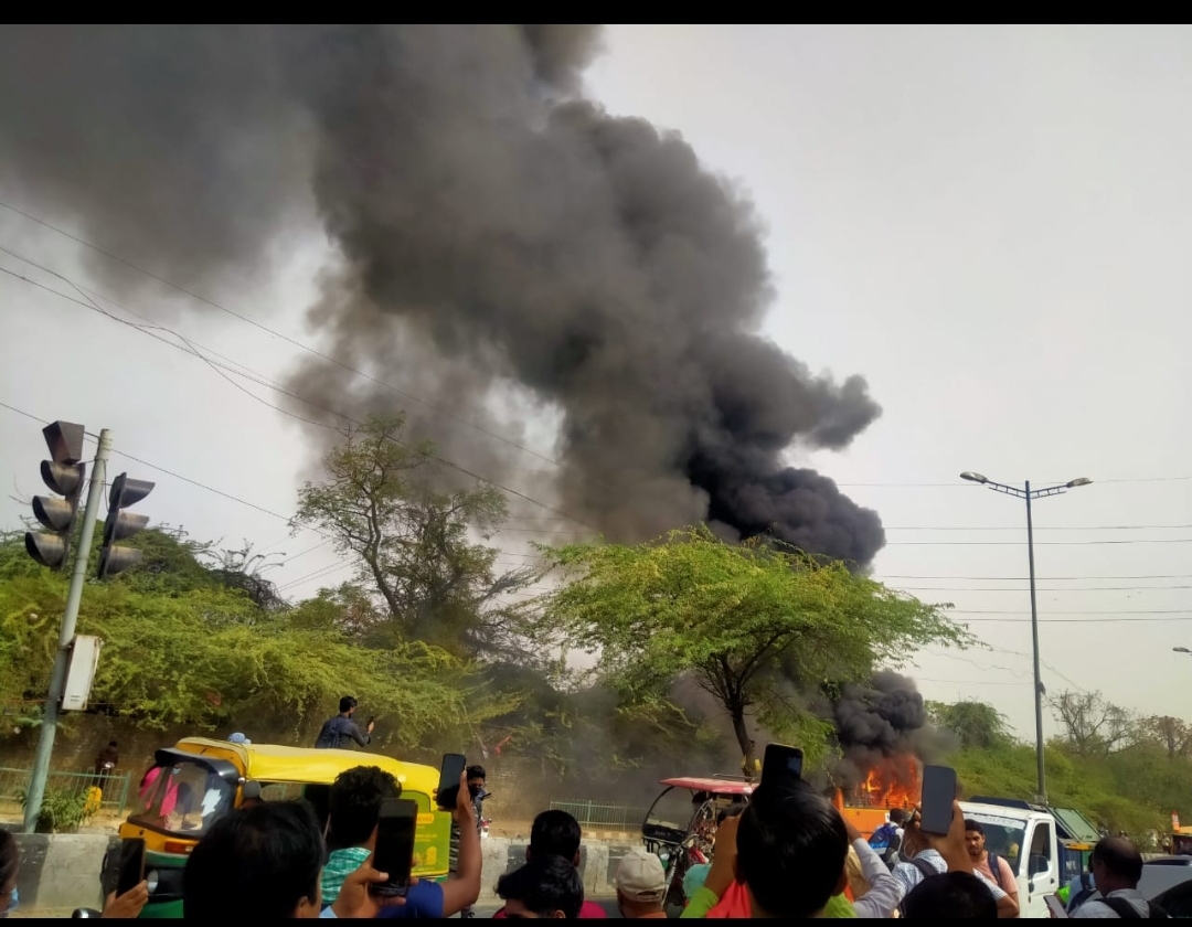 ब्रेकिंग न्यूज़