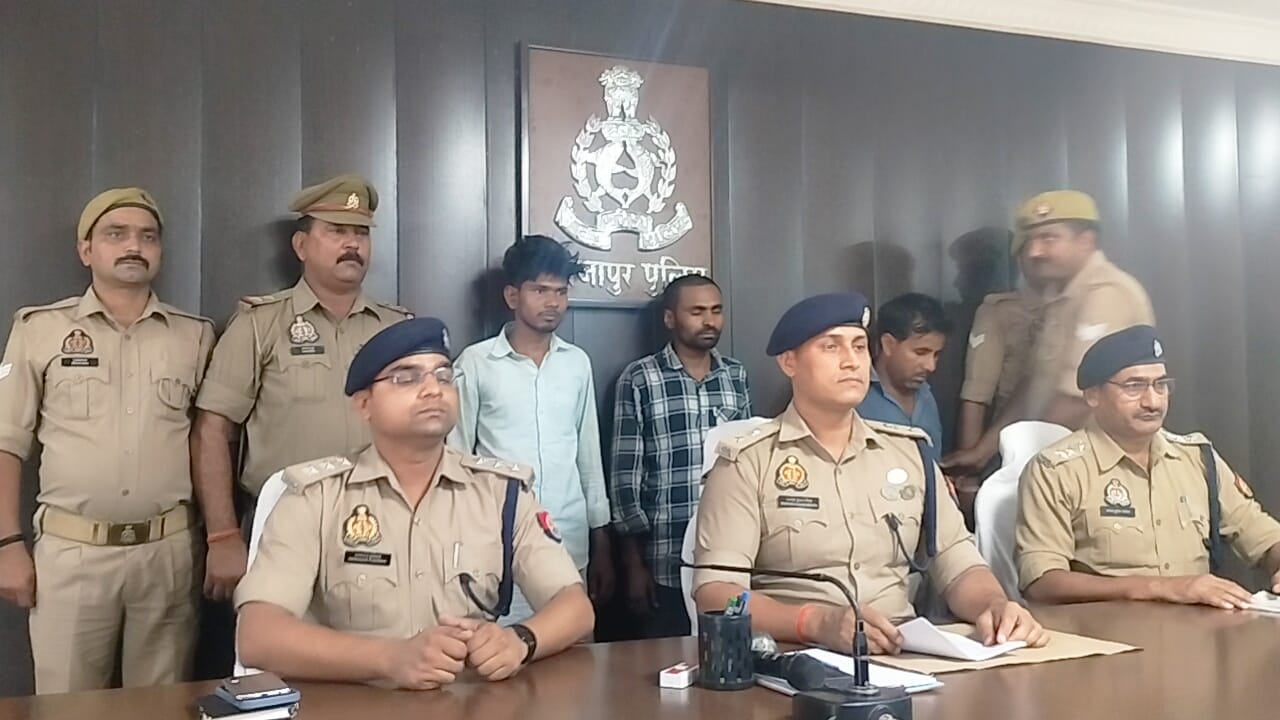 ₹ 25 हजार के ईनामिया सहित 03 गो-तश्कर गिरफ्तार