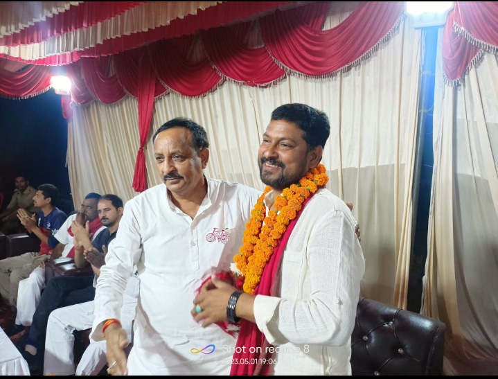 गोंडा : पूर्व मंत्री योगेश प्रताप सिंह ने सपा प्रत्याशी के पक्ष में मतदान करने के लिए अपील किया