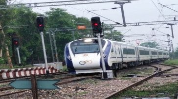 गोंडा : वंदेमातरम ट्रेन का ट्रायल रहा सफल आगामी 7 जुलाई को पीएम मोदी देंगे सौगात