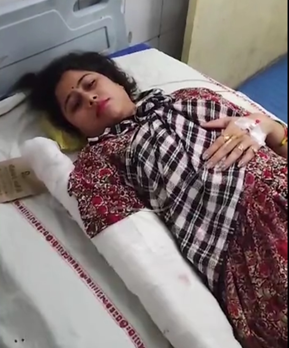 घरेलू विवाद में चौकी इंचार्ज ने पत्नी को 3 गोली मारीं, फिर उसे अस्पताल में भर्ती कराकर हुआ फरार