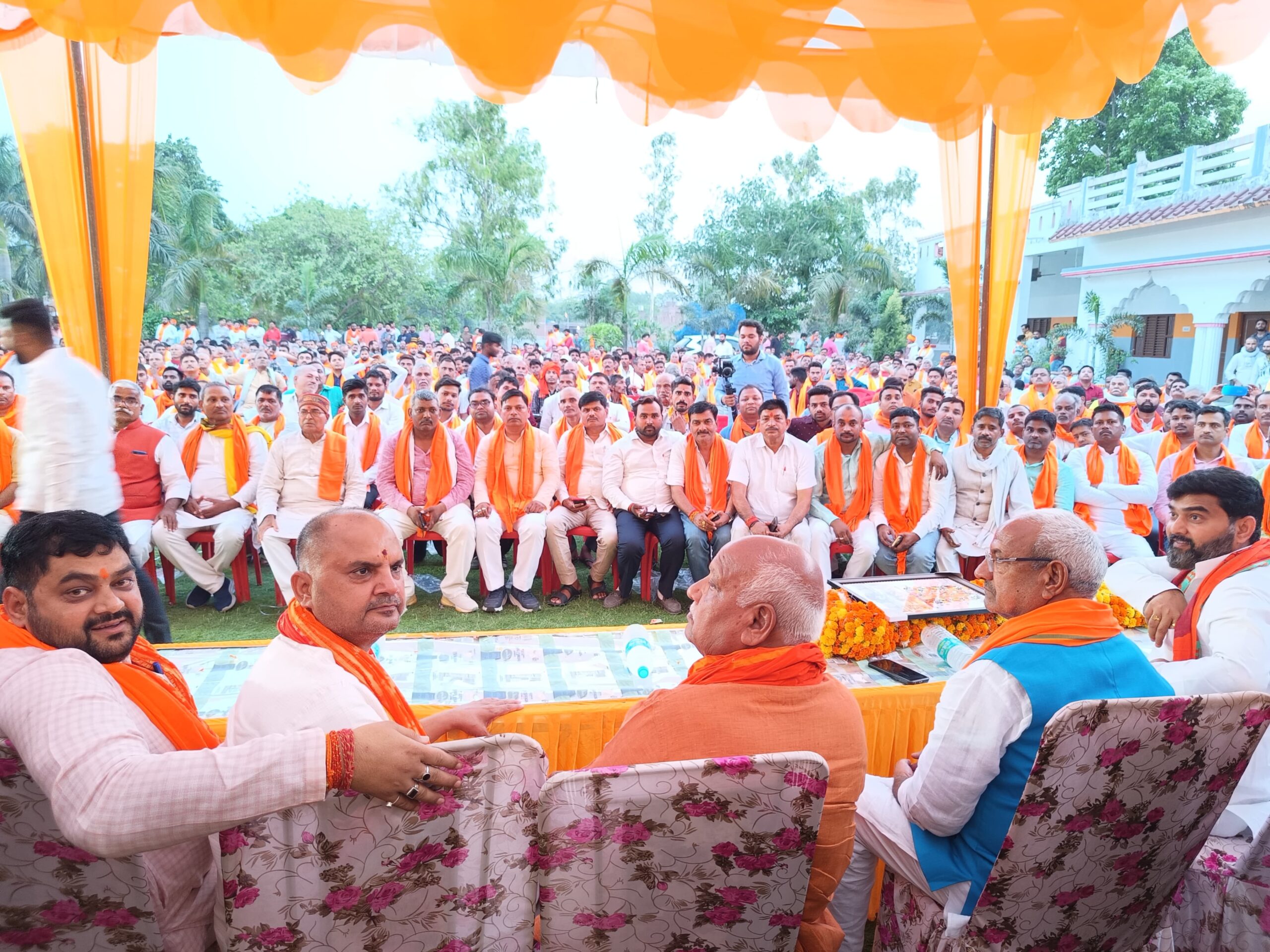 गोसाईगंज के पूर्व विधायक इंद्र प्रताप "खब्बू" तिवारी ने विधानसभा बीकापुर और विधानसभा मिल्कीपुर मे किया तूफानी दौरा भाजपा कार्यकर्ता एवं समर्थकों का उमड़ा जन सैलाब✍️✍️✍️✍️✍️✍️✍️