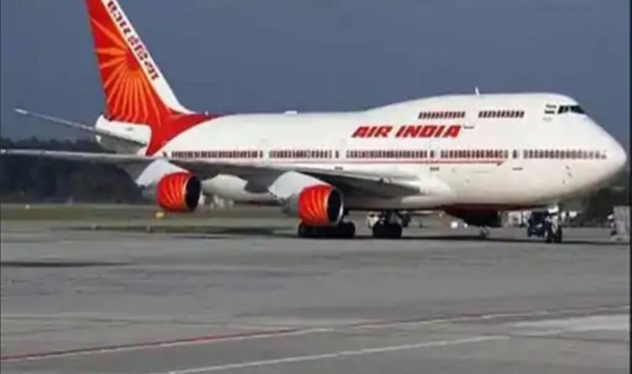 एअर इंडिया की दिल्ली-गोवा फ्लाइट में महिला से यौन उत्पीड़न, 23 साल का पैसेंजर गिरफ्तार