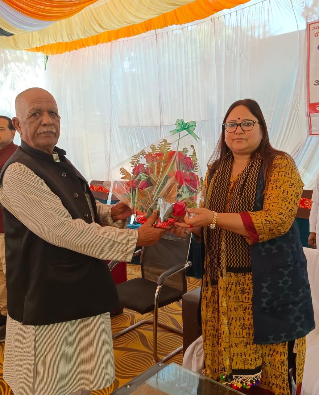 गोंडा : परसपुर ब्लॉक परिसर में लगा "नागरिक संगम", समस्याओं का हुआ त्वरित समाधान
