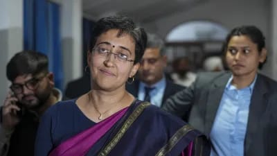 पूर्व सीएम आतिशी ने कालकाजी सीट से भ्रष्ट तरीके से जीता चुनाव, दिल्ली हाईकोर्ट ने जारी किया नोटिस