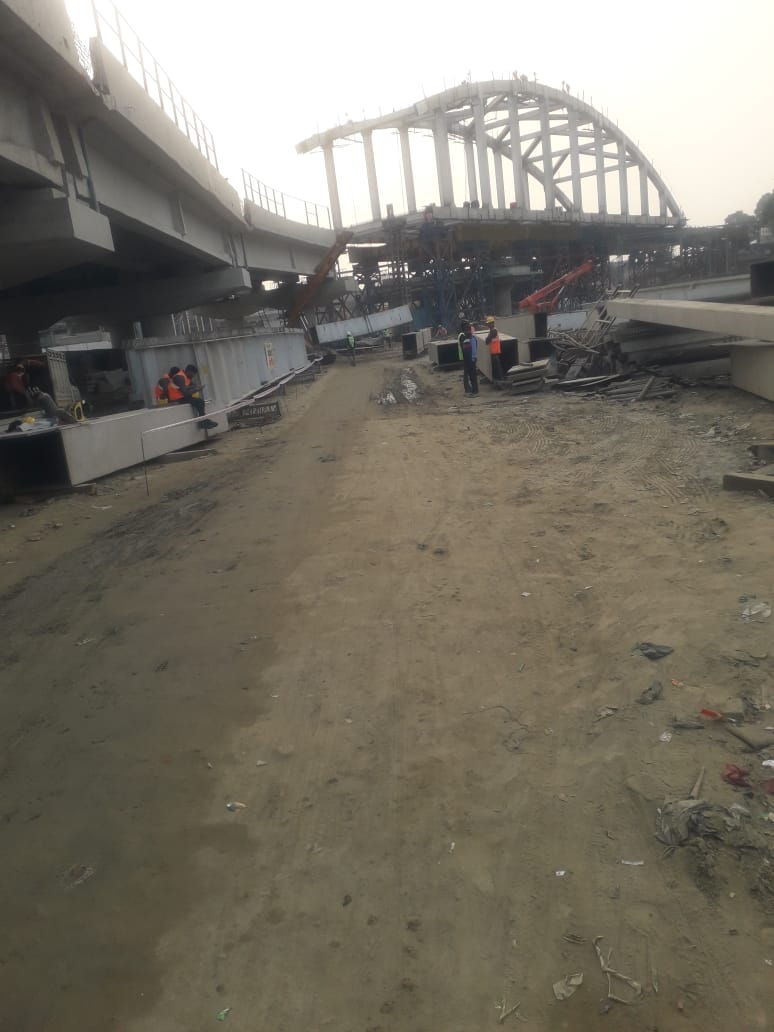 ओवर फ्लाई ब्रिज का कमिश्नर अयोध्या ने किया निरीक्षण और दिए दिशा निर्देश...... 27.01.2026