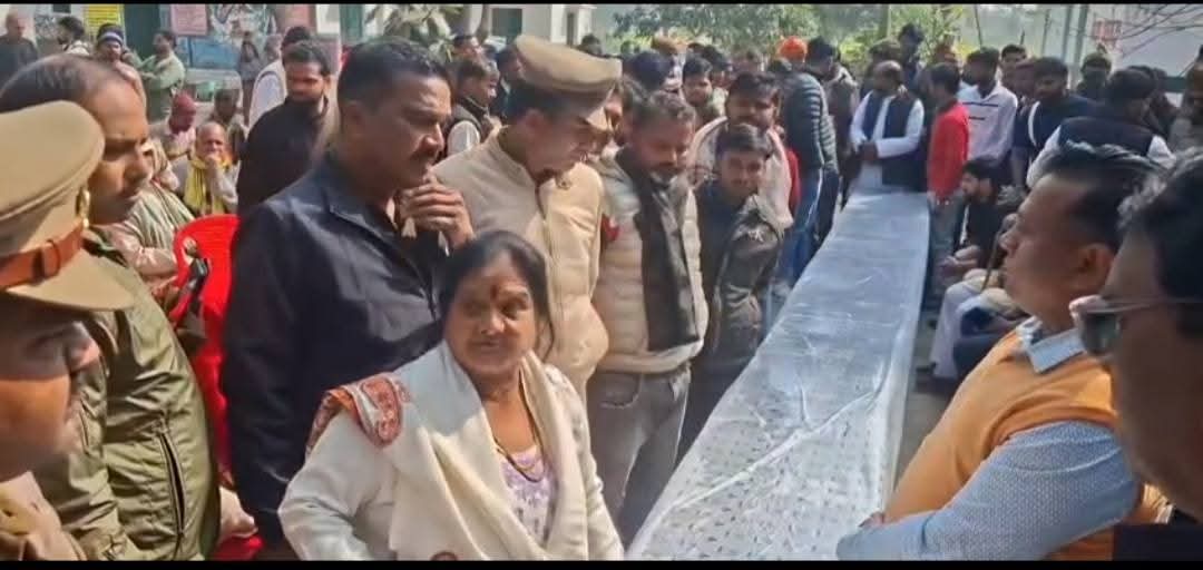 गोंडा : पूर्व विधायक कुंवर अजय प्रताप सिंह की अमानत पर अब बेटों की जवाबदेही,धनावा रियासत में चारों वारिस अपने अधिकार की लड़ाई में एकजुट-बरगदी कोट में वारिसी जंग तेज"